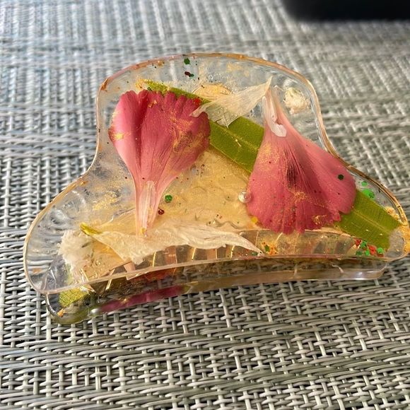 XMAS Handmade Pressed Flower Holiday Claw Hair Clip Mound Top - Picture 3 of 9